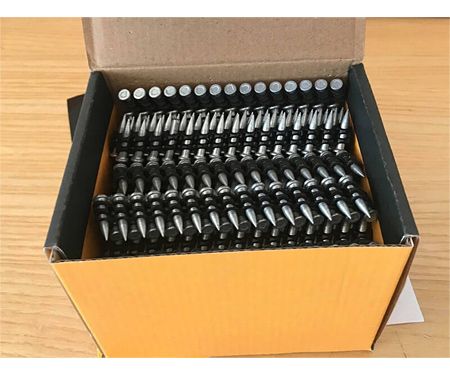 Цвяхи для цвяхозабивного пістолета DeWALT DCN8902015