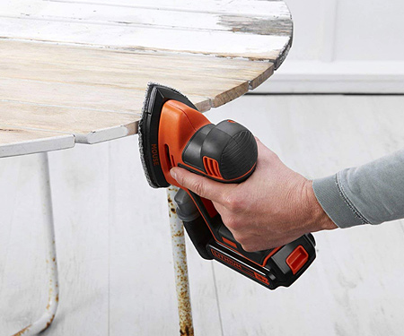 Аккумуляторная виброшлифмашина BLACK&DECKER BDCDS18