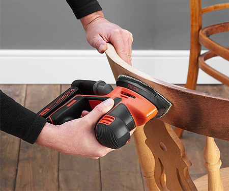 Аккумуляторная виброшлифмашина BLACK&DECKER BDCDS18