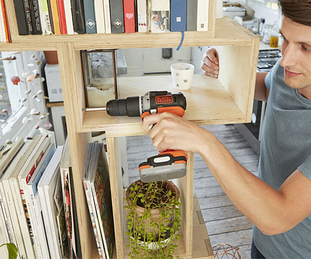 Аккумуляторная ударная дрель-шуруповерт BLACK&DECKER BDCHD12S1