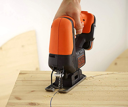 Аккумуляторный электролобзик BLACK&DECKER BDCJS12N