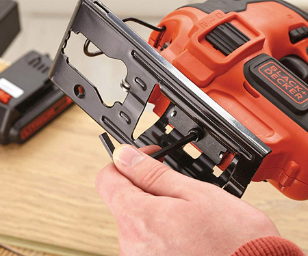Аккумуляторный электролобзик BLACK&DECKER BDCJS18
