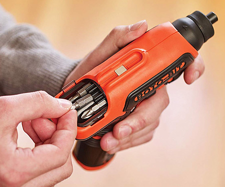 Акумуляторна викрутка BLACK&DECKER CS36BST