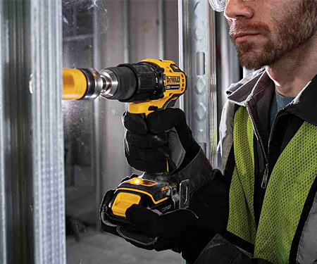 Акумуляторний дриль-шурупокрут DeWALT DCD709L2T