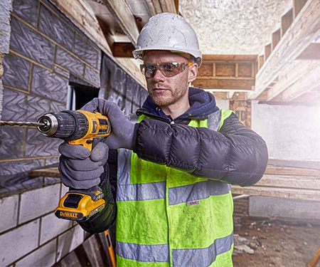 Акумуляторний дриль-шурупокрут DeWALT DCD716C2