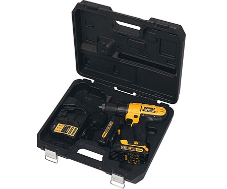 Аккумуляторная дрель-шуруповерт DeWALT DCD771C2