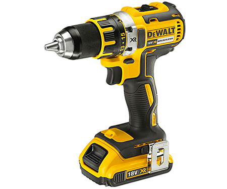 Аккумуляторная дрель-шуруповерт DeWALT DCD795D2