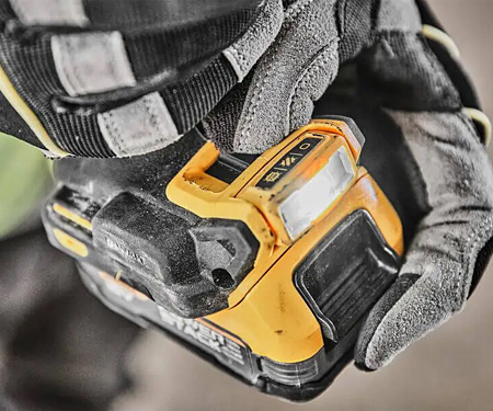 Акумуляторний дриль-шурупокрут DeWALT DCD800E1T