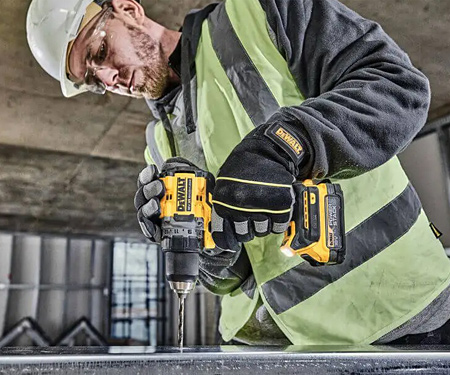 Акумуляторний дриль-шурупокрут DeWALT DCD800E1T