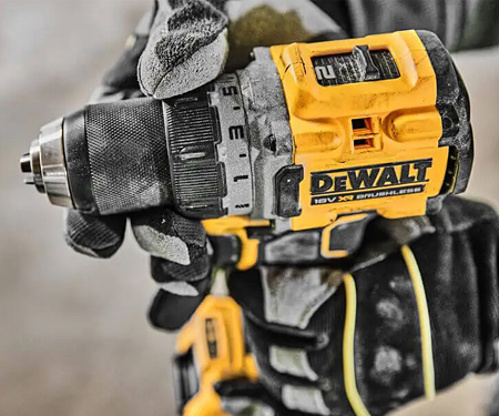Акумуляторний дриль-шурупокрут DeWALT DCD800E1T