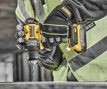 Акумуляторний дриль-шурупокрут DeWALT DCD800E2T