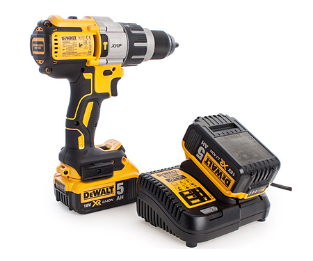Аккумуляторная дрель-шуруповерт DeWALT DCD996P3