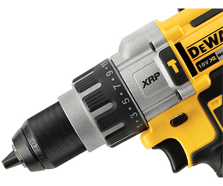 Аккумуляторная дрель-шуруповерт DeWALT DCD996P3