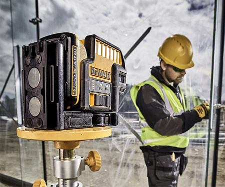 Самовирівнювальний лазер DeWALT DCE0825LR