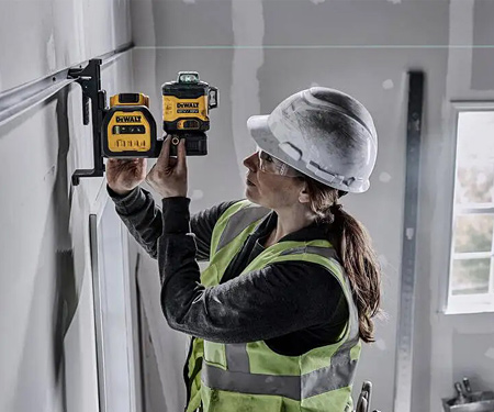 Лазер линейный DeWALT DCE089D1G18