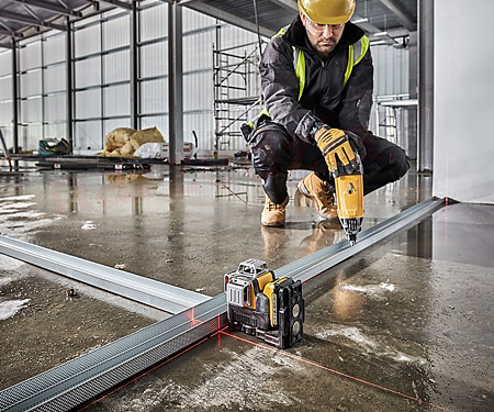 Самовирівнювальний лазер 3-х площинний DeWALT DCE089D1R