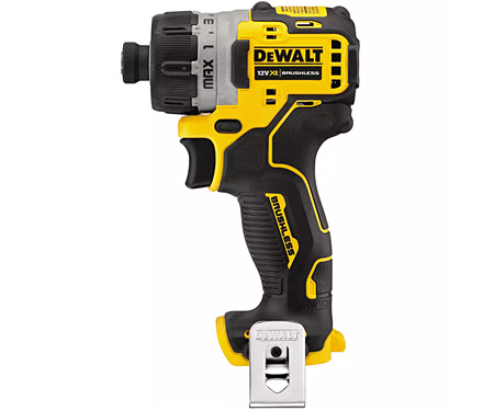 Аккумуляторный шуруповерт DeWALT DCF601N