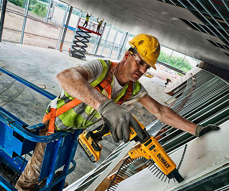 Акумуляторний шурупокрут DeWALT DCF620N