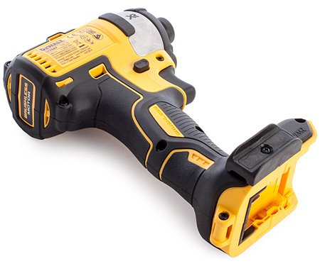 Аккумуляторный ударный винтоверт DeWALT DCF887N