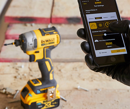 Акумуляторний ударний шурупокрут DeWALT DCF888N