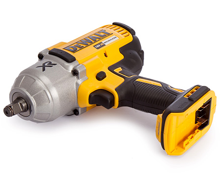 Аккумуляторный гайковерт DeWALT DCF899NT