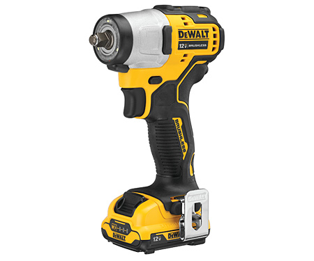 Аккумуляторный ударный гайковерт DeWALT DCF902D2