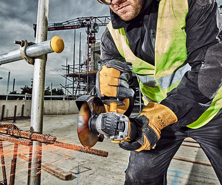 Акумуляторна болгарка DeWALT DCG406N