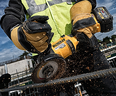 Акумуляторна кутова шліфувальна машина 125 мм DeWALT DCG414NT