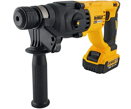 Акумуляторний перфоратор DeWALT DCH133M1