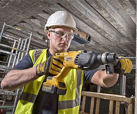Акумуляторний перфоратор DeWALT DCH133NT