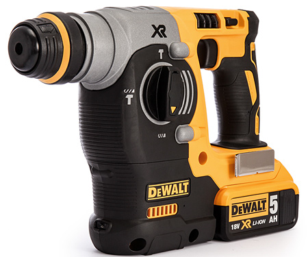 Аккумуляторный перфоратор DeWALT DCH273P2