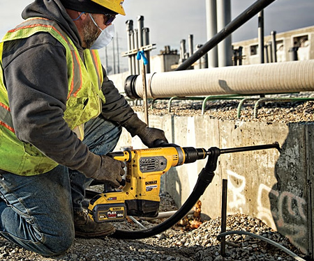 Аккумуляторный перфоратор DeWALT DCH481X2