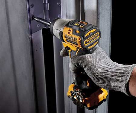 Набір акумуляторних інструментів DeWALT DCK2110C2T
