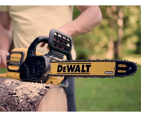 Акумуляторна ланцюгова пила DeWALT DCM575N