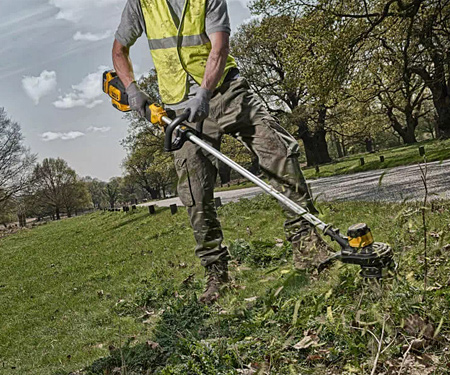 Акумуляторна коса DeWALT DCMST561N