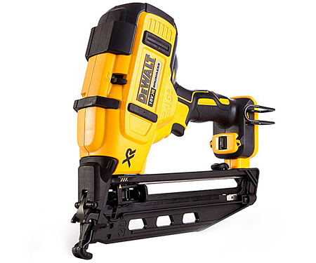 Акумуляторний цвяхозабивач DeWALT DCN660N