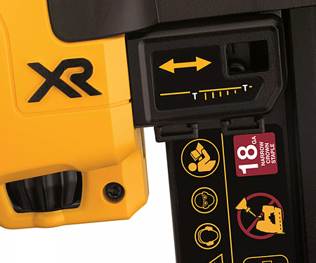 Аккумуляторный степлер DeWALT DCN681N