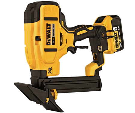 Акумуляторний цвяхозабивач DeWALT DCN682D2