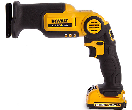 Аккумуляторная сабельная пила DeWALT DCS310D2