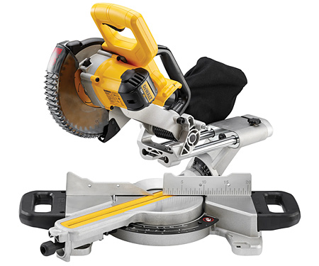 Аккумуляторная торцовочная пила DeWALT DCS365N