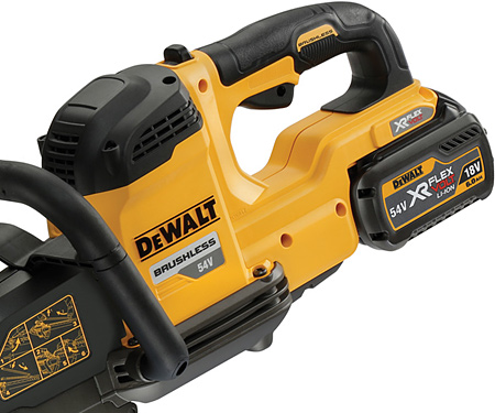 Акумуляторна пила DeWALT DCS396T2