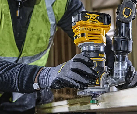 Аккумуляторный многофункциональный фрезер DeWALT DCW604N
