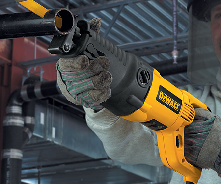 Сабельная пила DeWALT DW311K