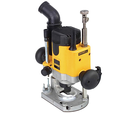 Фрезер DeWALT DW621