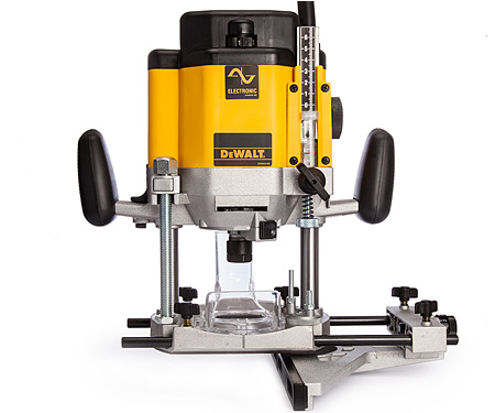 Фрезер DeWALT DW625E