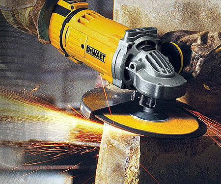 Болгарка DeWALT DWE4579