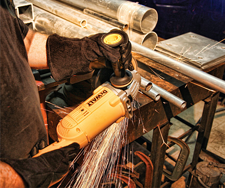 Болгарка DeWALT DWE496