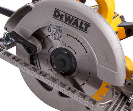 Дискова пила DeWALT DWE576K