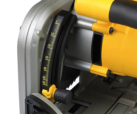 Дисковая пила DeWALT DWS520KT