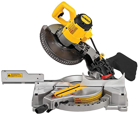 Торцовочная пила DeWALT DWS713